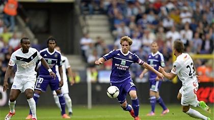 Ηττα και αποδοκιμασίες για την Αντερλεχτ