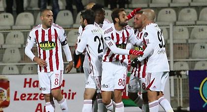 Με υπογραφή Τζεμπούρ!