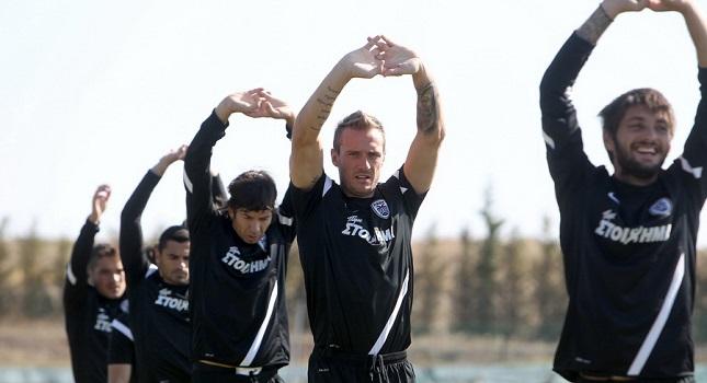 Γεμάτος χαρά, άδειος από... παίκτες