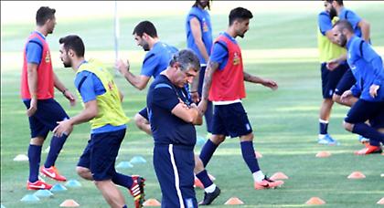 Περιμένει Παπασταθόπουλο ο Σάντος