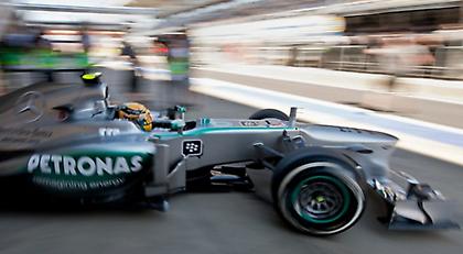 Χάμιλτον: «Στόχος η δεύτερη θέση»