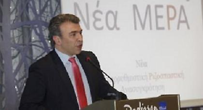 «Επιμένει να παραπλανά ο κ. Στουρνάρας»