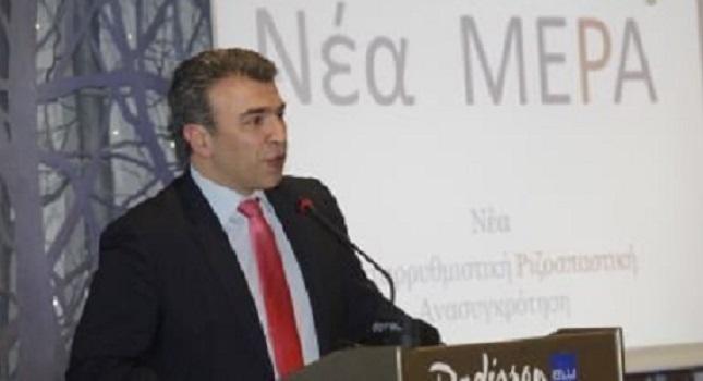 «Επιμένει να παραπλανά ο κ. Στουρνάρας»