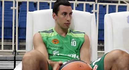 Ανεβαίνει ο Ούκιτς, μπήκε ο Μαυροκεφαλίδης