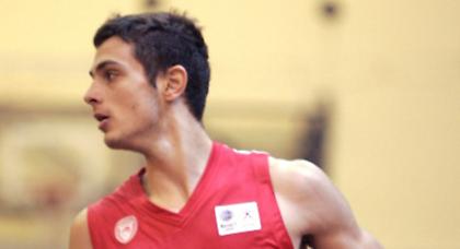 Παπαπέτρου: «Τιμή να αγωνίζομαι στον Ολυμπιακό»