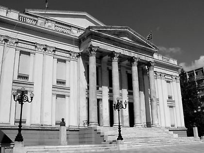 Ανοίγει ξανά το Θέατρο Πειραιά