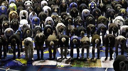 Ομαδικές προσευχές Βοσνίων στη Λιθουανία (video)