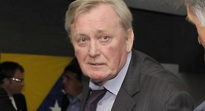 Όσιμ: «Είναι ώρα να αποβάλουμε το κόμπλεξ»