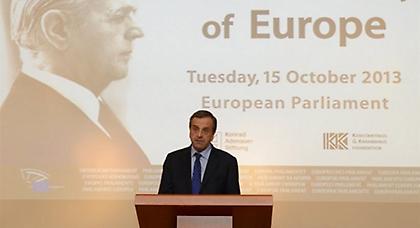 Σκηνικό αντιπαράθεσης κυβέρνησης-Τρόικας