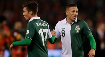 Έκανε τον Μπέιλ... παρελθόν και τον παππού του πλουσιότερο