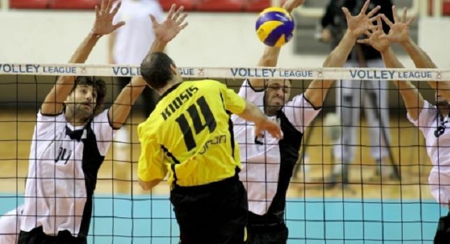 Συμφωνία με τρεις