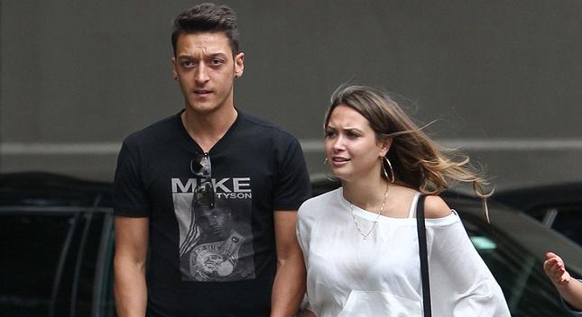 Η Μάντι άργησε μια μέρα