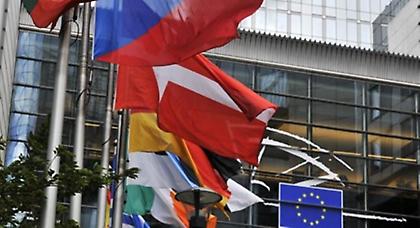 Reuters: Σταθερή αλλά αναιμική η ανάκαμψη για την Ευρωζώνη το 2014