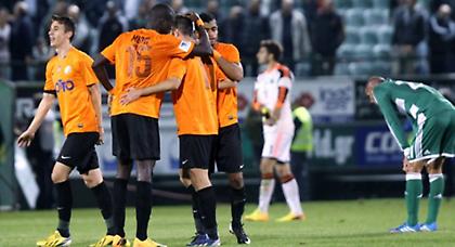 «Εις τον τετρημένον πίθον αντλείν»