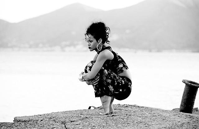 H Rihanna φωτογραφίζεται στην Ελλάδα