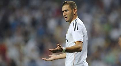 Πώς να μην φάει «γιούχα» ο Μπενζεμά; (video)