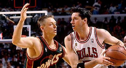 Ο απίστευτος Τόνι Κούκοτς και το χέσ...μο!