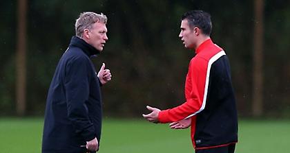 Μόγες: «Ανοησίες για Φαν Πέρσι»