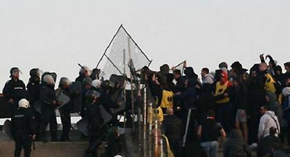 Ακόμα δέρνονται…