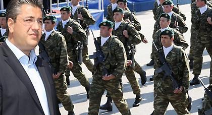 Άλλος περιφερειάρχης θα μπορούσε να μην καλέσει το ΠΑΣΟΚ στην παρέλαση!