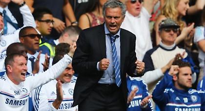 Όρμησε στους οπαδούς ο Μουρίνιο! (video)