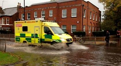 Ισχυρές καταιγίδες πλήττουν την Βρετανία