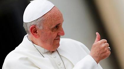 Ο Πάπας Φραγκίσκος δώρισε 200 ευρώ σε άστεγο της Βενετίας
