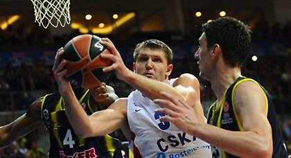 Τους κάνει «πλάκα» ο Ζοτς!