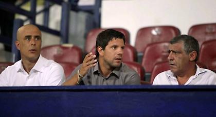 Βλέπει ντέρμπι ο Σάντος