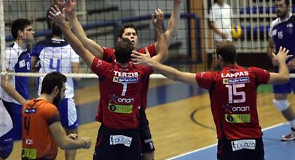 «Καθαρή» νίκη ο Φοίνικας