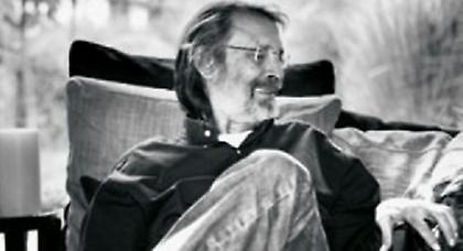 Γιάννης Καλαμίτσης – εκείνος που έκανε τους ανθρώπους να ζουν λιγότερο μονάχοι