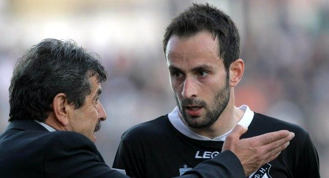 Κάταγμα ο Λαμπρόπουλος