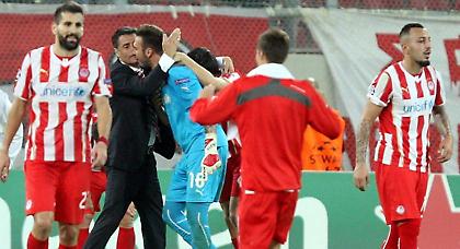 Αγαλμα στον Ρομπέρτο!