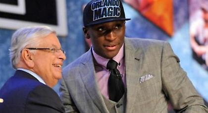 Ο «τραγουδιστής» ΝΒΑer (videos)