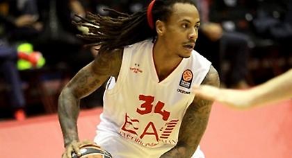 «Πορτοφολάς» ο Μος (video)