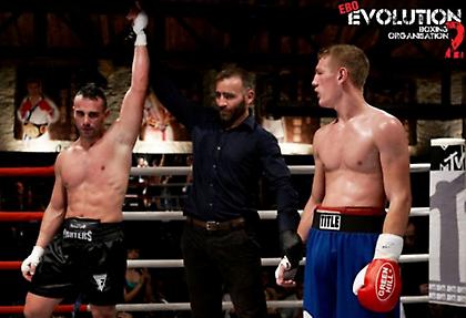 Τρία στα τρία