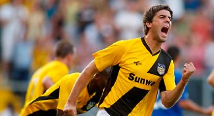 Απομακρύνεται από την κορυφή η Αϊντχόφεν, «αέρας» ο Άγιαξ