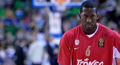 Ντάνστον: «Προσεκτικοί σε όλο το παιχνίδι με τον ΠΑΟΚ»