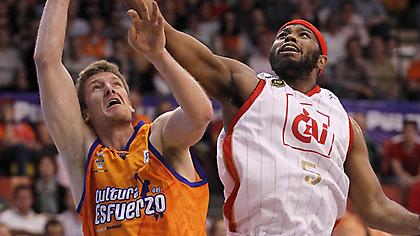 Νίκες για Μάλαγα και Βαλένθια