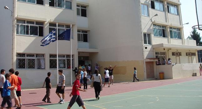 Μαθητές σχολάνε νωρίτερα λόγω έλλειψης καθηγητών