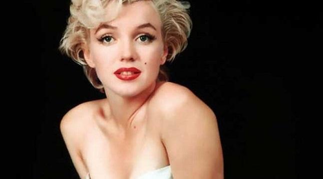 Έναντι 25.600 δολαρίων πουλήθηκε ο ιατρικός φάκελος της Μέριλιν Μονρό!
