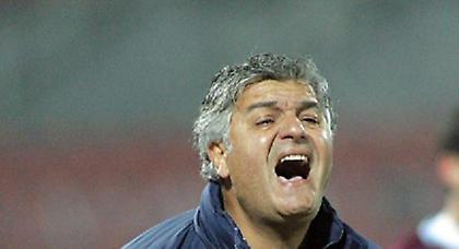 Με Στράντζαλη στον πάγκο