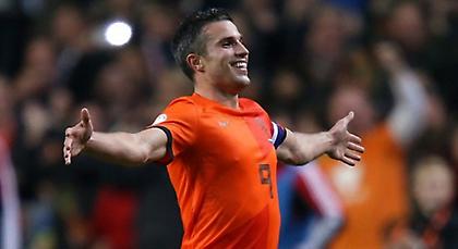 Χάνει τα ματς με Ιαπωνία και Κολομβία ο Φαν Πέρσι