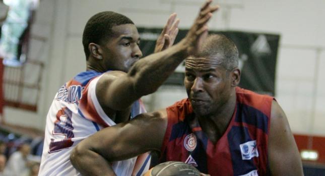 Ανακοίνωσε Κόμματο ο Κολοσσός