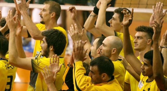 «Κιτρινόμαυρος» αέρας...