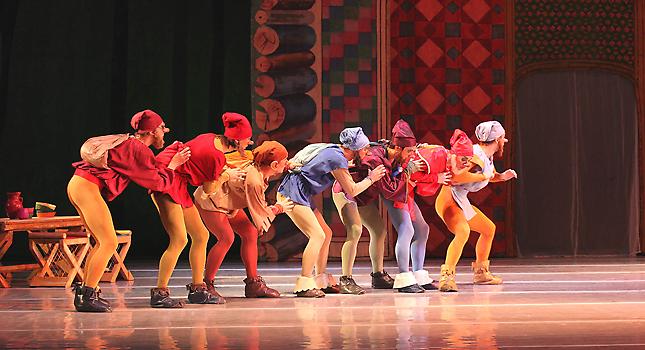 Η Χιονάτη & οι 7 Νάνοι στο Παλλάς!