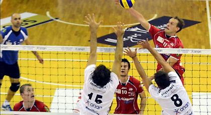 Ντέρμπι για να… ξεκολλήσουν