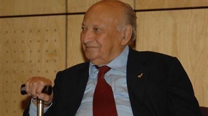 Απεβίωσε ο Γλαύκος Κληρίδης