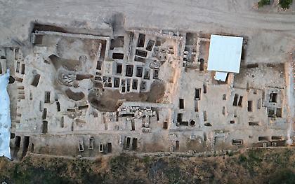 Ανακαλύφθηκε ρωμαϊκός τάφος στην Αρχαία Κόρινθο