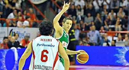 Δύσκολη νίκη για Αβελίνο